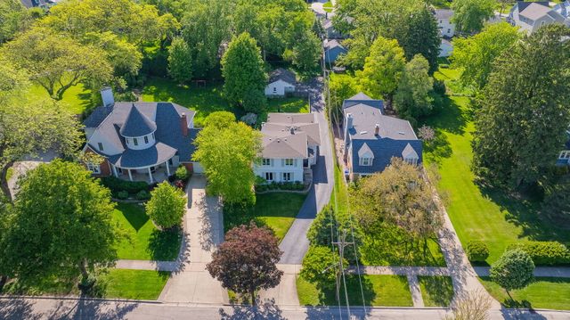 312 Spring Avenue, Glen Ellyn, IL 60137