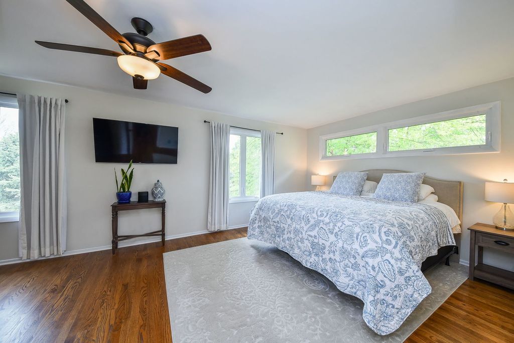 Image 17 of property listing at 312 Spring Avenue, Glen Ellyn, IL 60137