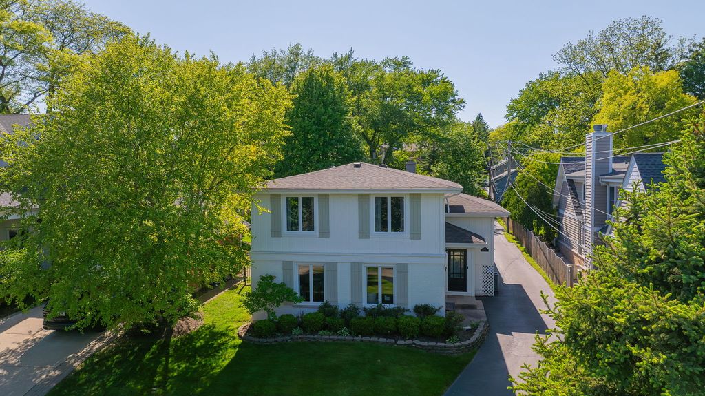 Image 27 of property listing at 312 Spring Avenue, Glen Ellyn, IL 60137