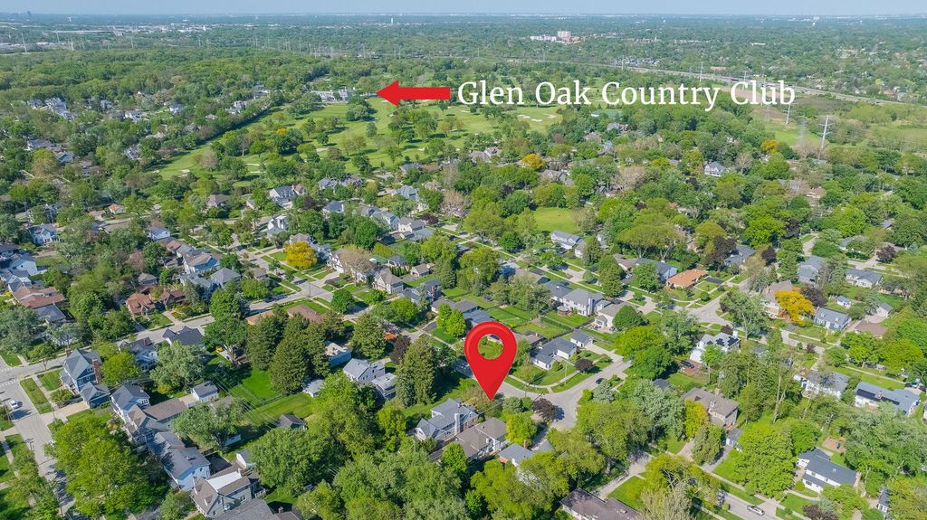 Image 31 of property listing at 312 Spring Avenue, Glen Ellyn, IL 60137
