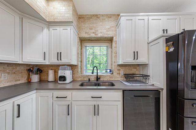 2119 199th Street W, Faribault, MN 55021