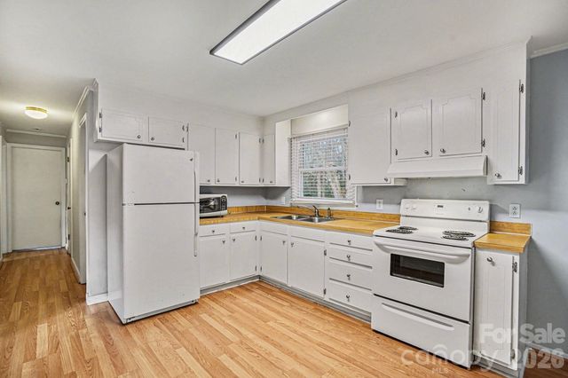 4720 Charlie Hipp Road, Charlotte, NC 28214