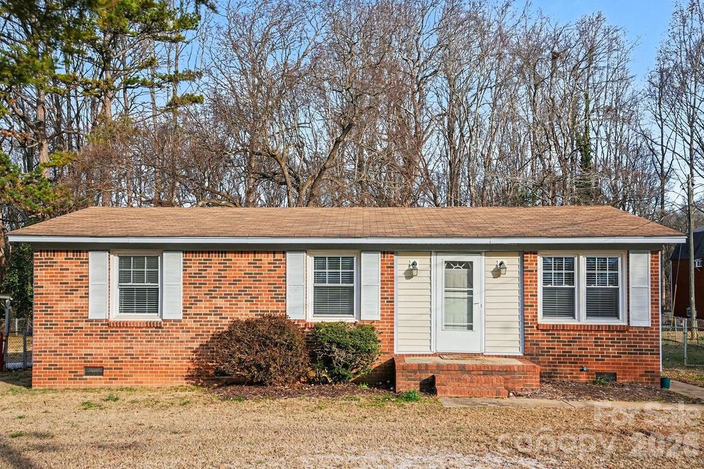 4720 Charlie Hipp Road, Charlotte, NC 28214