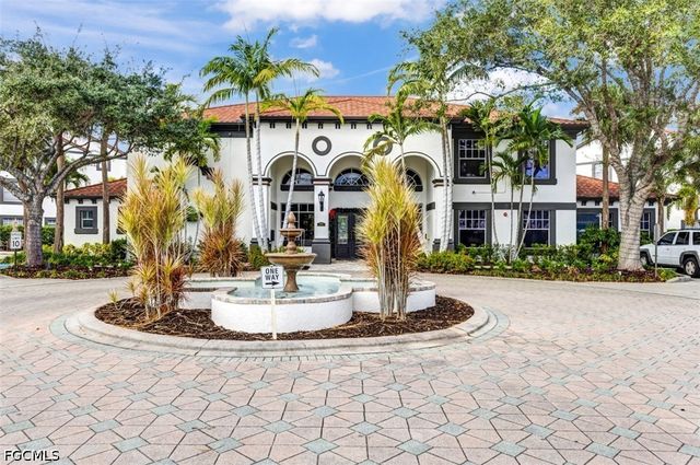 7915 Preserve CIR 234, Naples, FL 34119