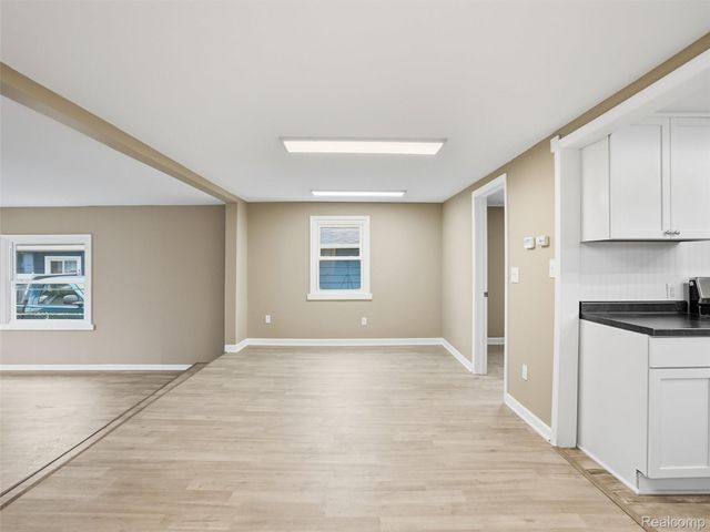 23433 Carlisle Avenue, Hazel Park, MI 48030