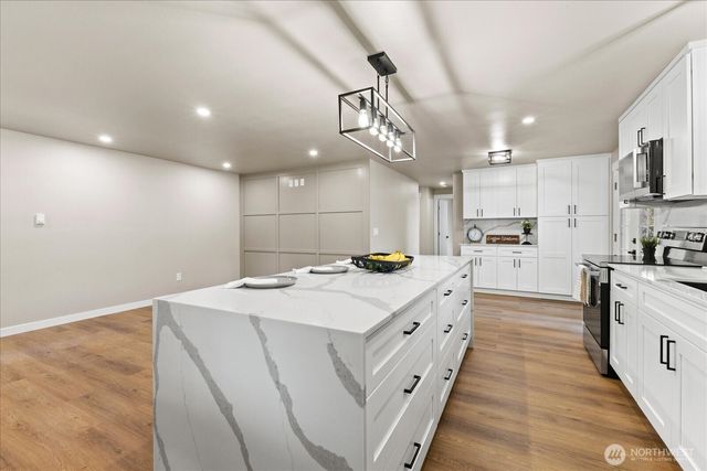 15902 69th Avenue Ct E, Puyallup, WA 98375