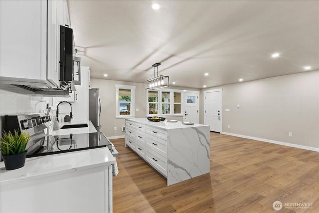 15902 69th Avenue Ct E, Puyallup, WA 98375