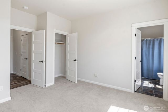 6823 47th Avenue NE, Olympia, WA 98516