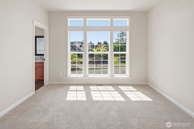 6823 47th Avenue NE, Olympia, WA 98516