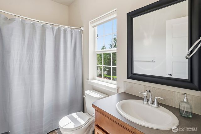6823 47th Avenue NE, Olympia, WA 98516