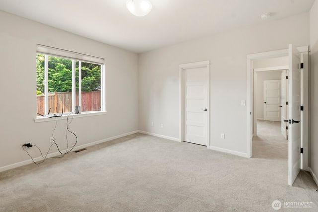 6823 47th Avenue NE, Olympia, WA 98516