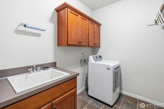 6823 47th Avenue NE, Olympia, WA 98516