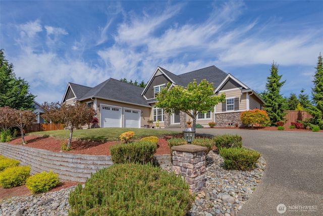 6823 47th Avenue NE, Olympia, WA 98516