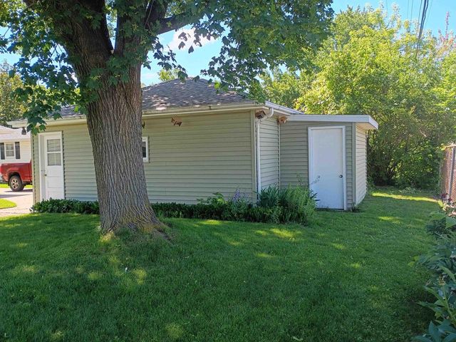 310 S MATTHEW STREET, Kimberly, WI 54136