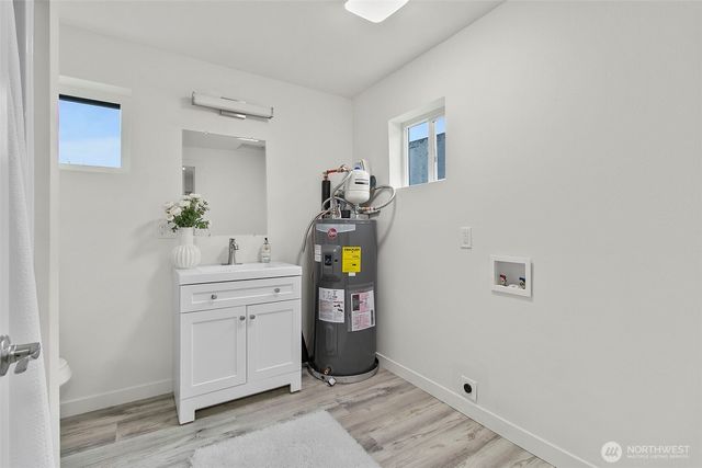 1908 S 43rd Street, Tacoma, WA 98418