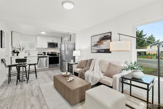 1908 S 43rd Street, Tacoma, WA 98418