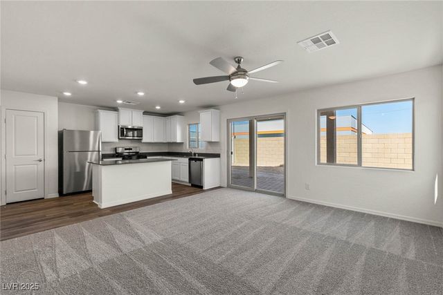 4929 Toad Lily Street, Las Vegas, NV 89122