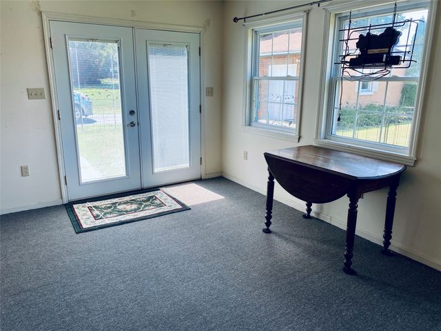 1952 COOK Avenue, Erie, PA 16510