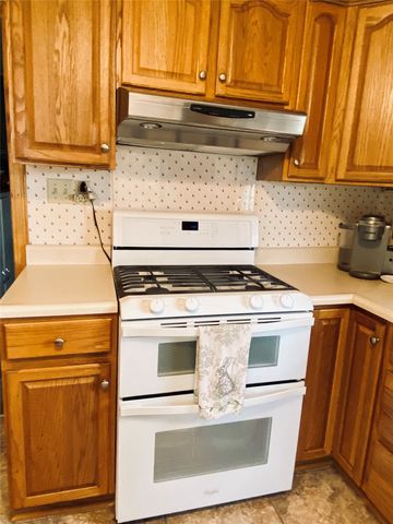 1952 COOK Avenue, Erie, PA 16510