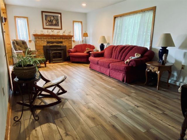 1952 COOK Avenue, Erie, PA 16510