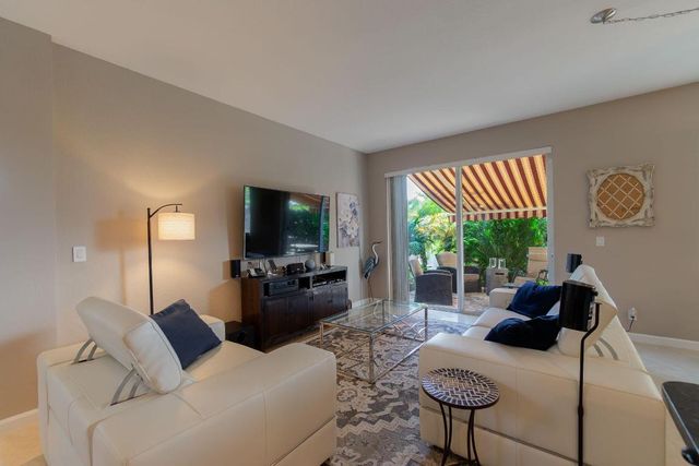 1004 Center Stone Lane, Riviera Beach, FL 33404