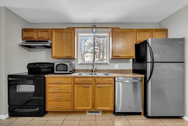 412 Orchard Street, St Clair, MI 48079