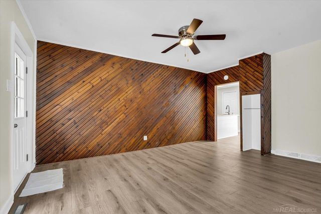 412 Orchard Street, St Clair, MI 48079