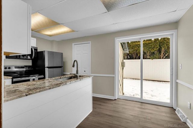 412 Orchard Street, St Clair, MI 48079