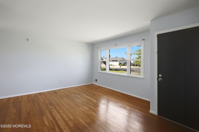 1817 Merrimac Drive, Toms River, NJ 08753