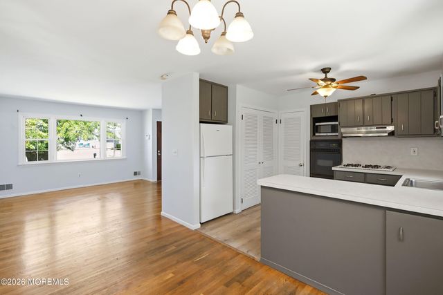 1817 Merrimac Drive, Toms River, NJ 08753