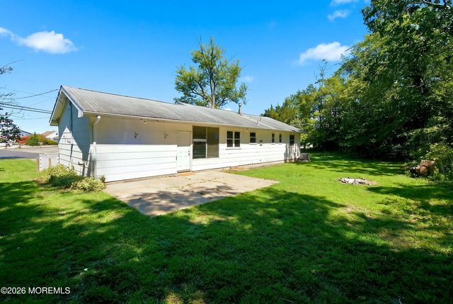 1817 Merrimac Drive, Toms River, NJ 08753