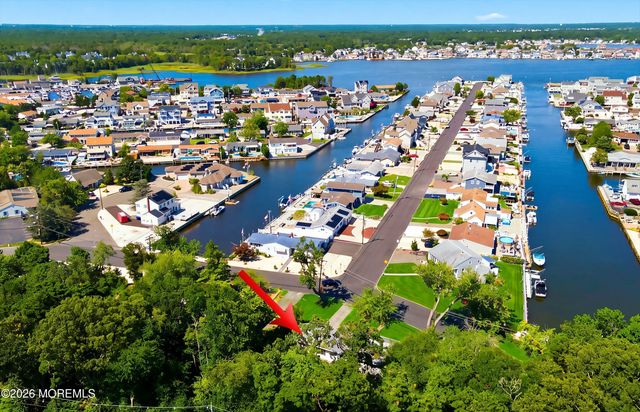 1817 Merrimac Drive, Toms River, NJ 08753