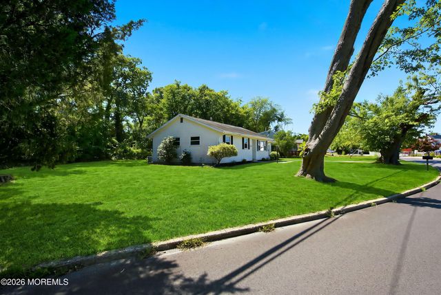 1817 Merrimac Drive, Toms River, NJ 08753