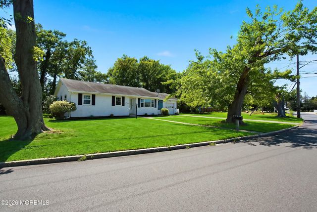 1817 Merrimac Drive, Toms River, NJ 08753