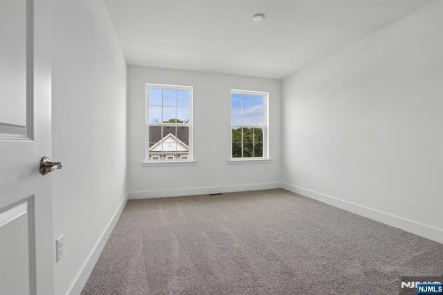 69 Eastwood Terrace, East Hanover Twp, NJ 07936