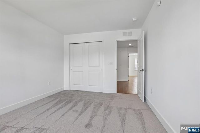 69 Eastwood Terrace, East Hanover Twp, NJ 07936