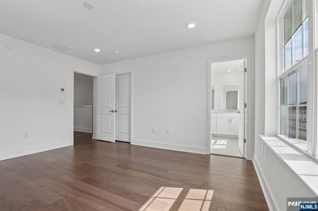 69 Eastwood Terrace, East Hanover Twp, NJ 07936