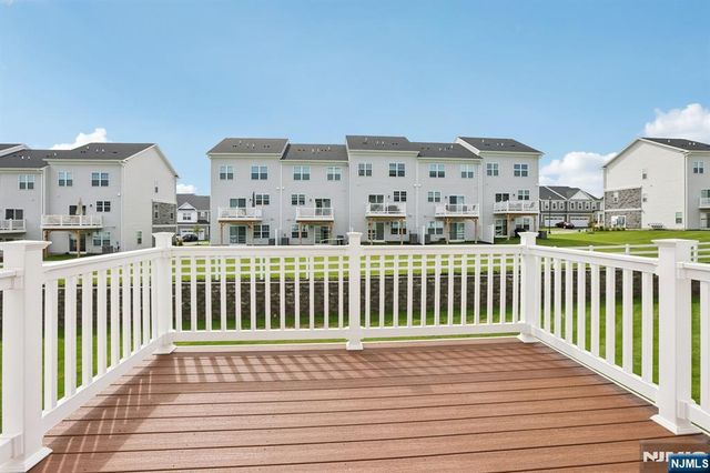 69 Eastwood Terrace, East Hanover Twp, NJ 07936