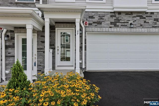 69 Eastwood Terrace, East Hanover Twp, NJ 07936
