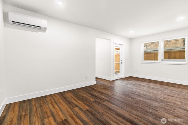 6726 S Proctor Street, Tacoma, WA 98409