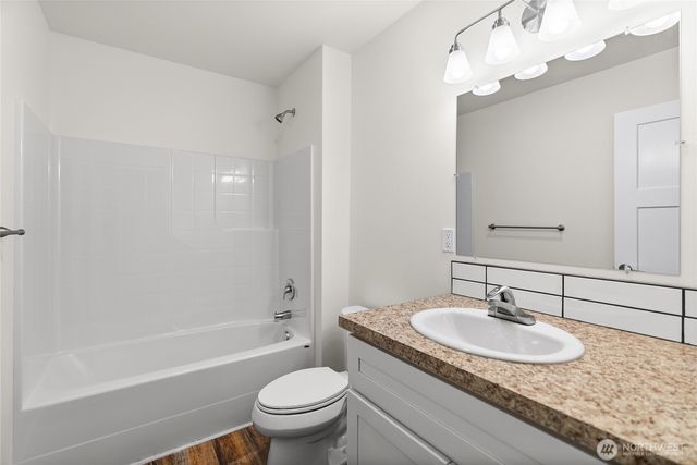 6726 S Proctor Street, Tacoma, WA 98409