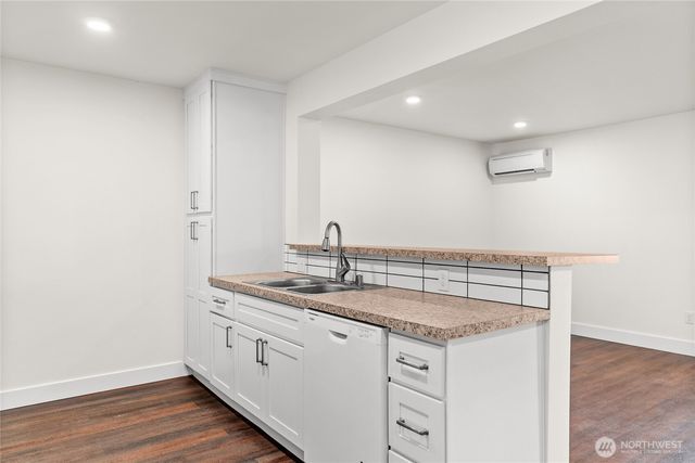 6726 S Proctor Street, Tacoma, WA 98409