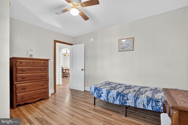 6045 TARR ST, Chincoteague Island, VA 23336