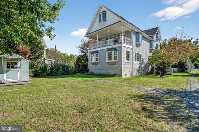 6045 TARR ST, Chincoteague Island, VA 23336