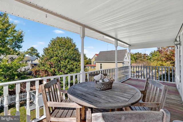 6045 TARR ST, Chincoteague Island, VA 23336