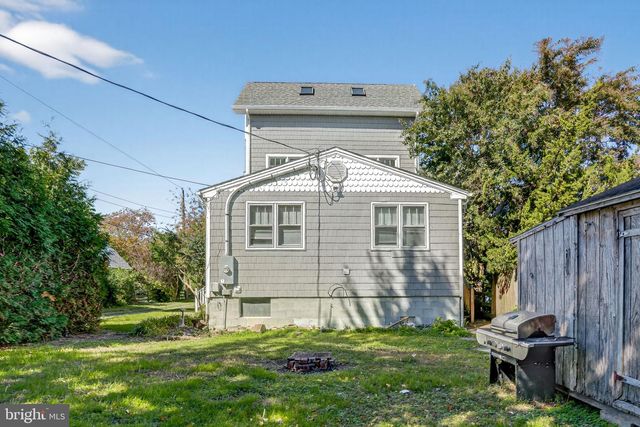 6045 TARR ST, Chincoteague Island, VA 23336