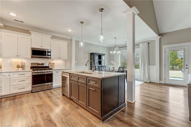 7006 Westfield Village Circle, Summerfield, NC 27358