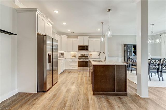 7006 Westfield Village Circle, Summerfield, NC 27358