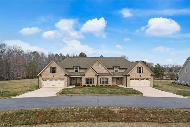 7006 Westfield Village Circle, Summerfield, NC 27358