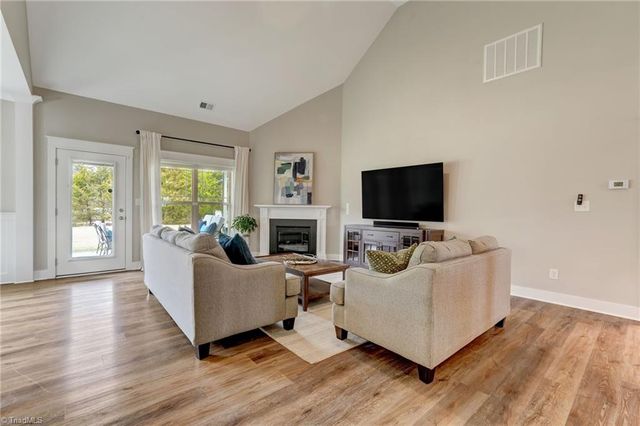 7006 Westfield Village Circle, Summerfield, NC 27358